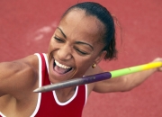 开云体育官网-赛道上的指挥家，布克如何在F1街道赛之夜主宰攻防转换