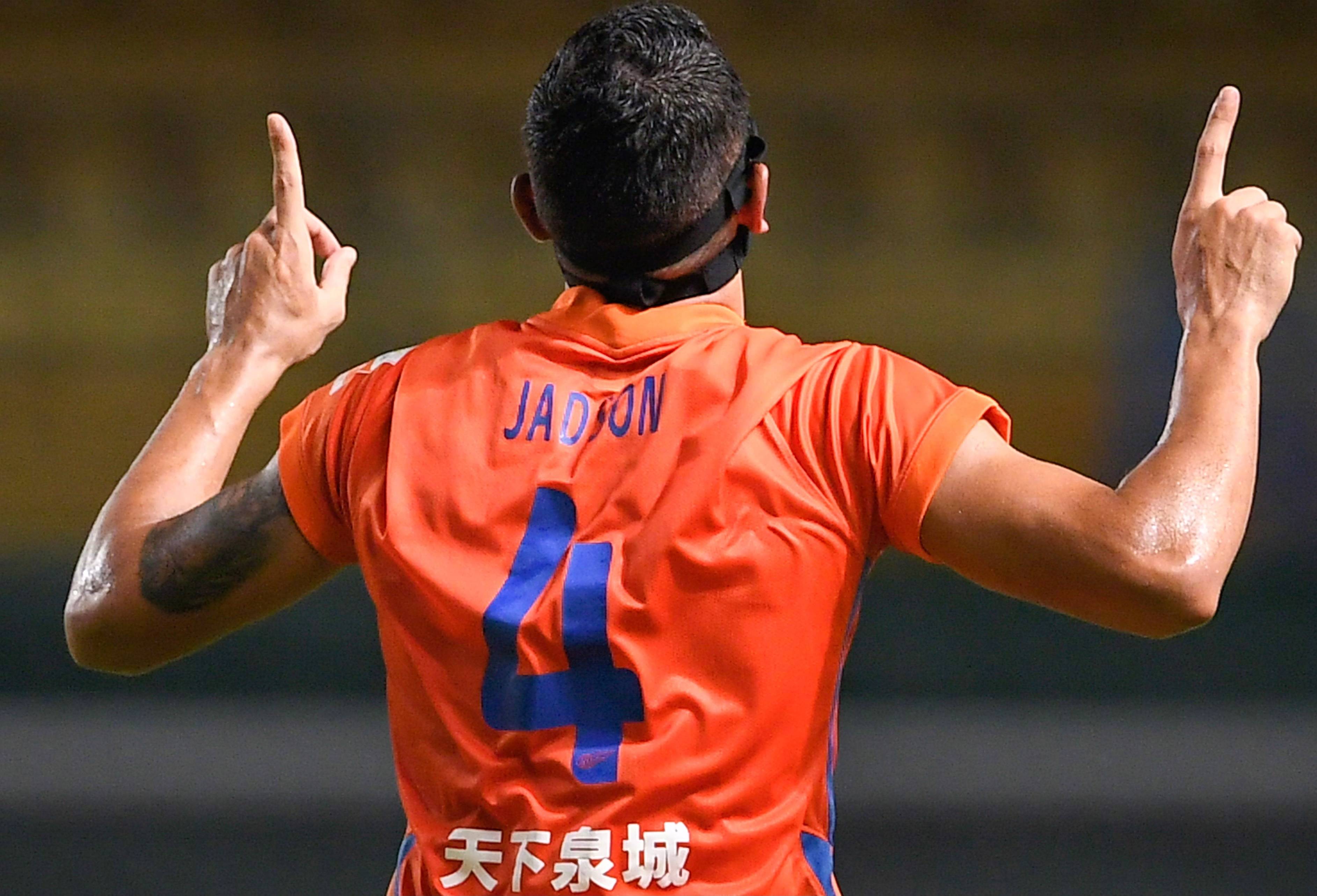 巴勒莫队长受伤缺席，球队实力受损的简单介绍