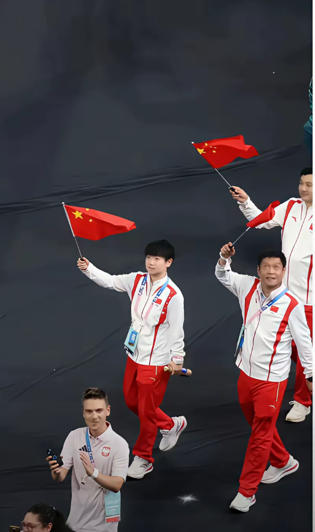 运动员夺金技压群雄，一战成名