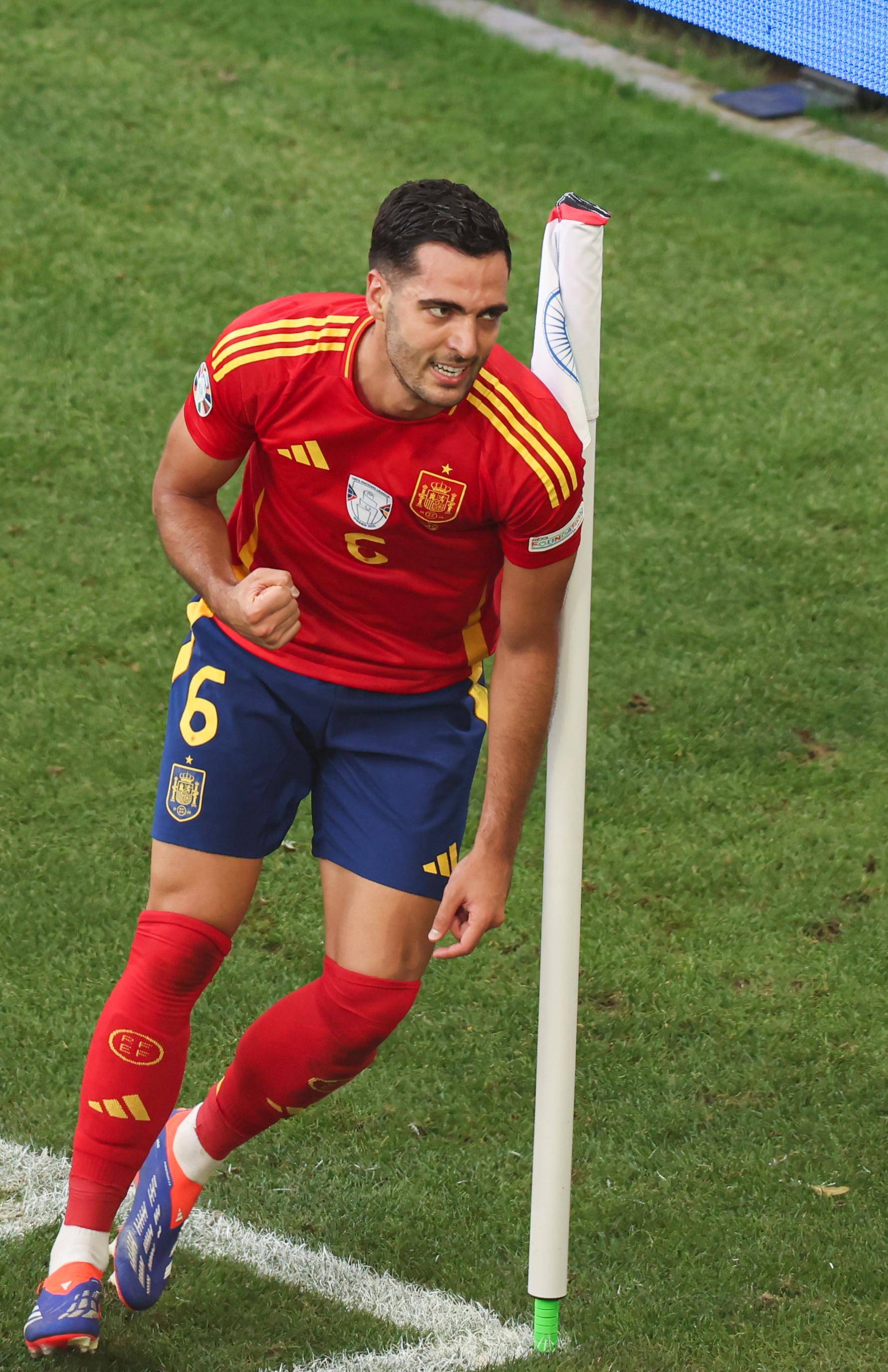 巴西男子排球队击败西班牙,晋级四强赛 巴西男子排球队击败西班牙,晋级四强赛