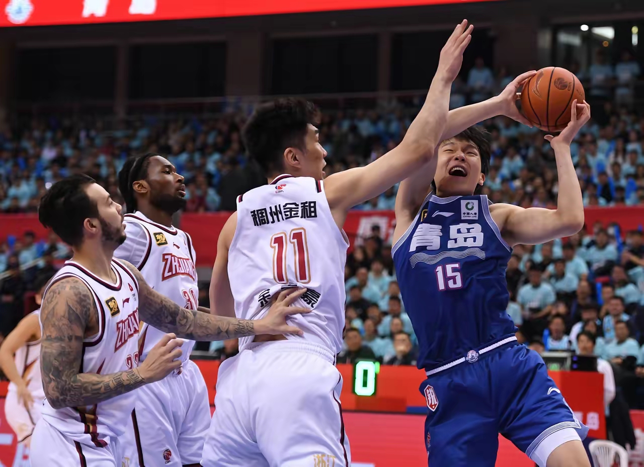 浙江主场失利,球员郁闷不已的简单介绍 浙江主场失利,球员郁闷不已的简单介绍