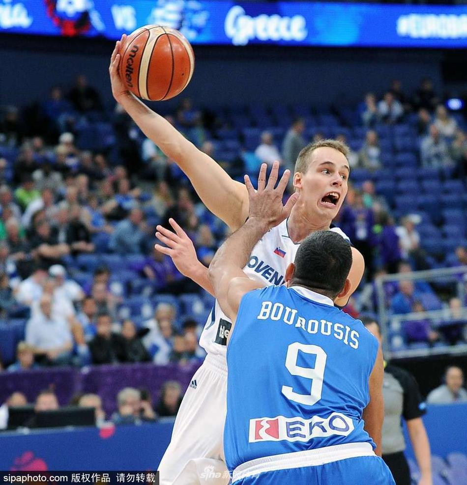 关于斯洛文尼亚大漫败希腊，无缘小组出线的信息