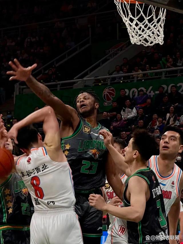 包含四川队难以阻挡，迅速占领领先地位的词条