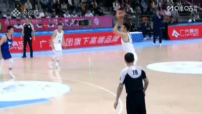 包含四川队难以阻挡，迅速占领领先地位的词条