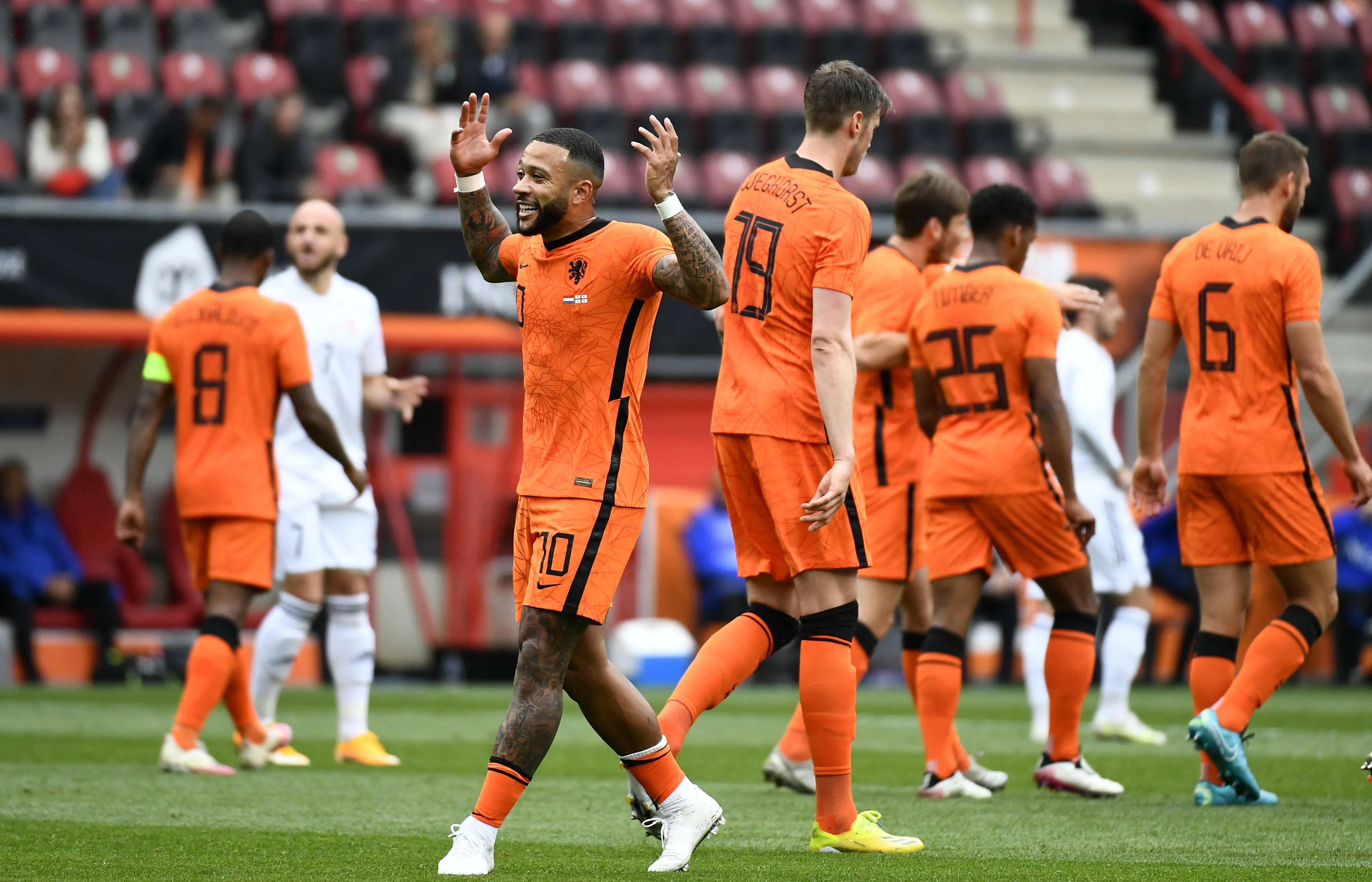 战术布置精准，球队零失误取胜