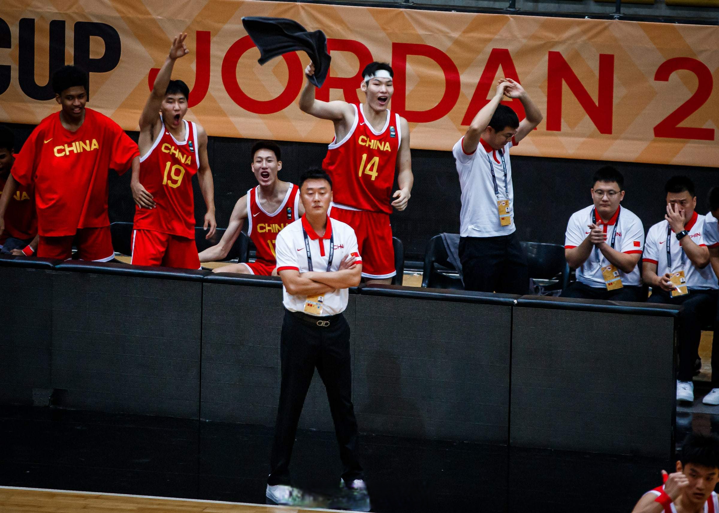 约旦男篮获得中亚篮球杯亚军球员们尽展全力的简单介绍 约旦男篮获得中亚篮球杯亚军球员们尽展全力的简单介绍