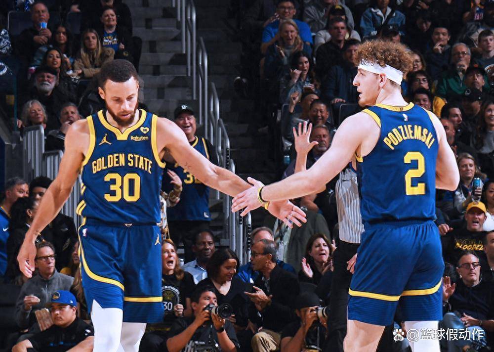 深圳队力克尼克斯，库里统治全场的简单介绍