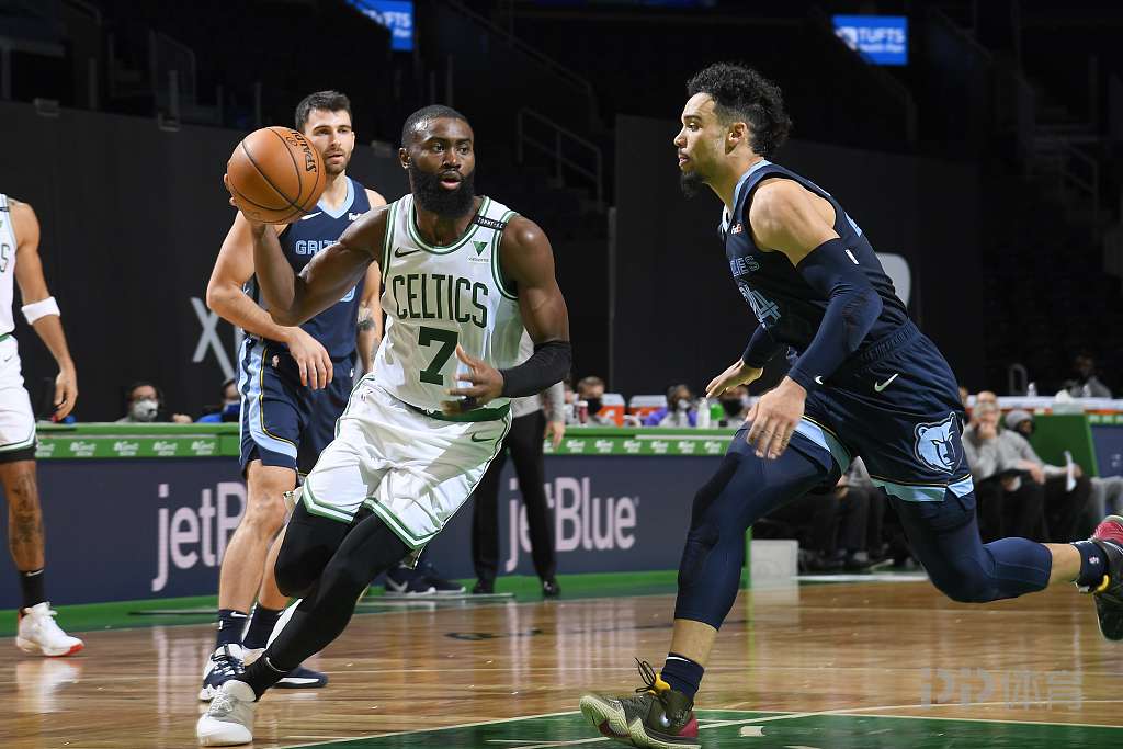 包含公牛翻盘灰熊，塔图姆送出助攻的词条