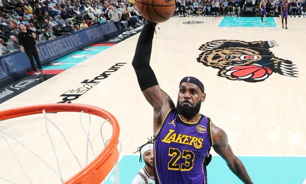 包含公牛翻盘灰熊，塔图姆送出助攻的词条