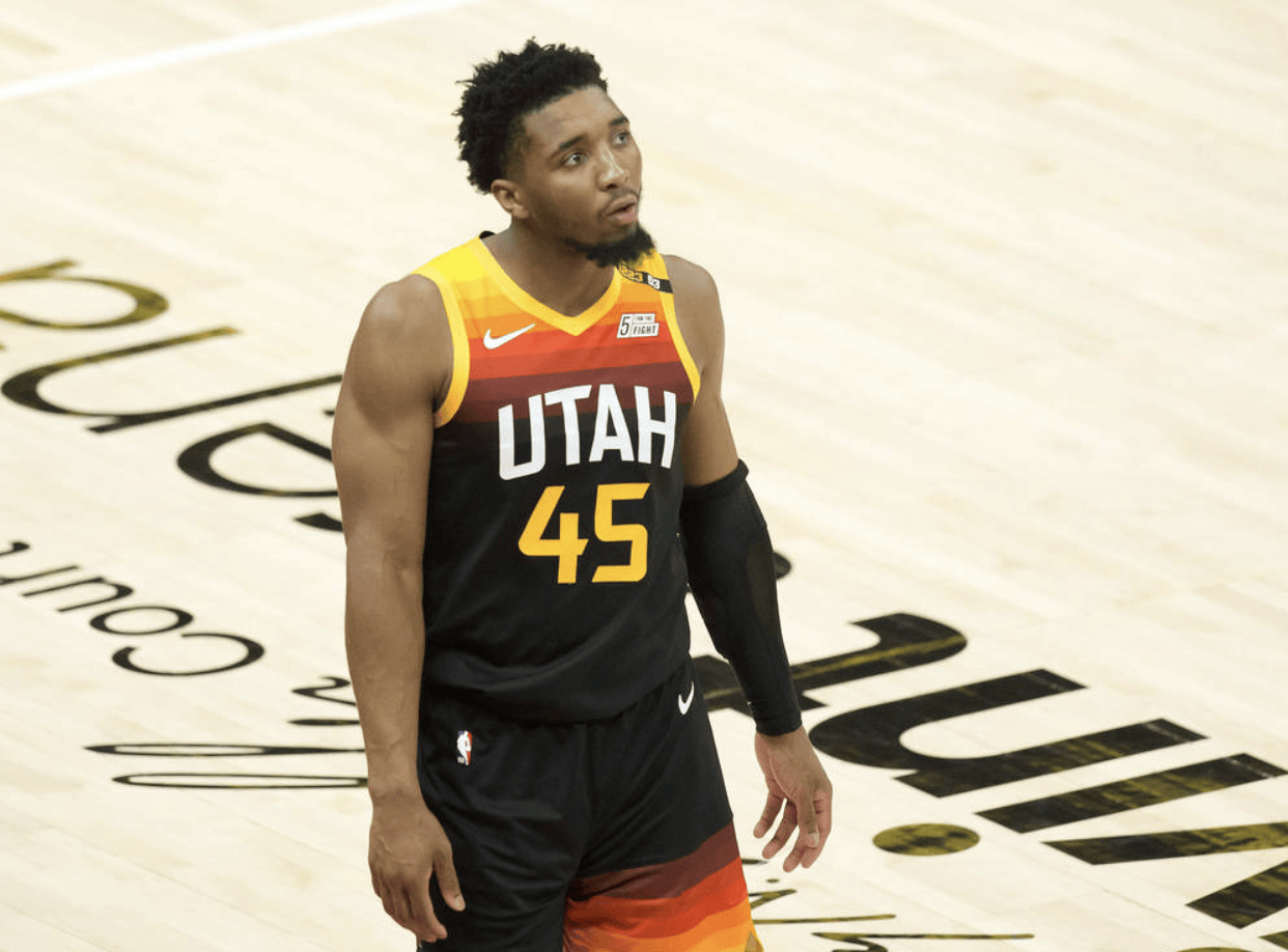 火箭碾压太阳，米切尔关键制胜