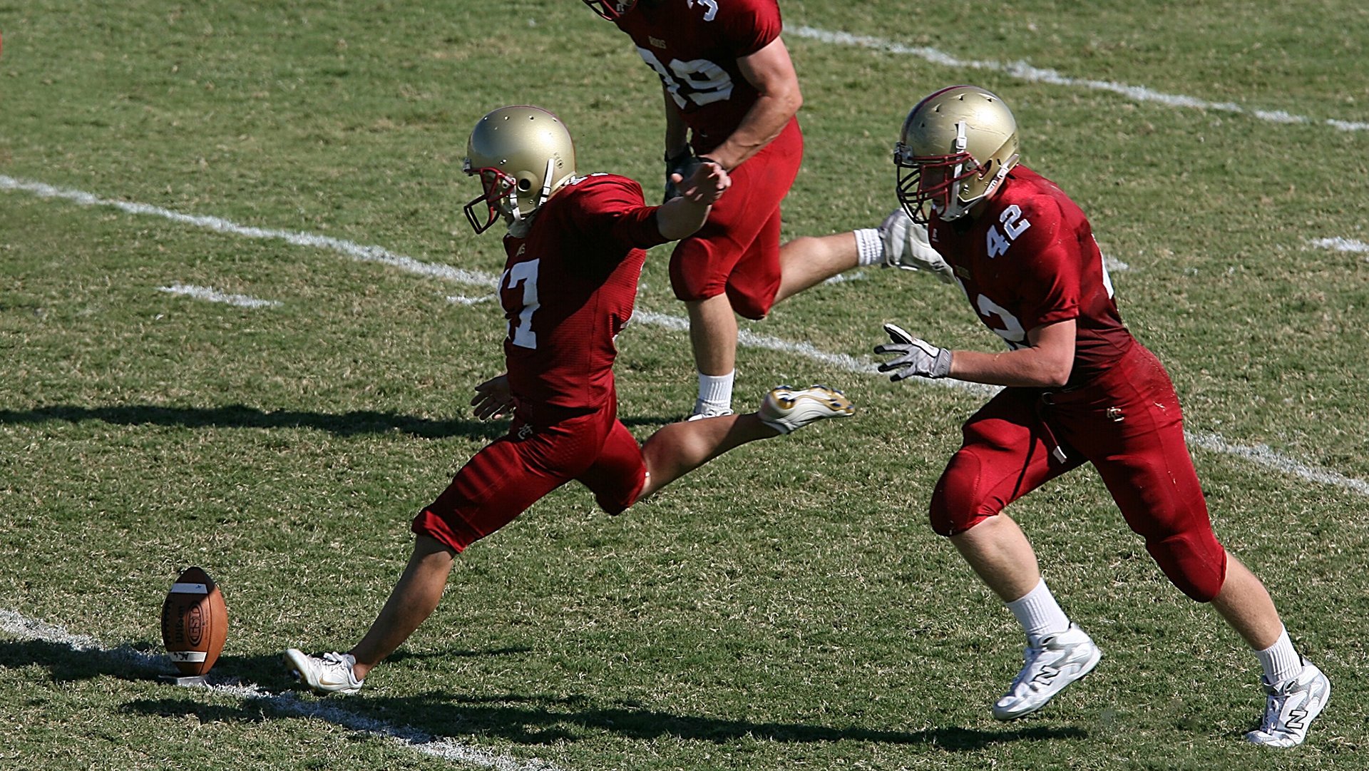 赛道上的指挥家，布克如何在F1街道赛之夜主宰攻防转换