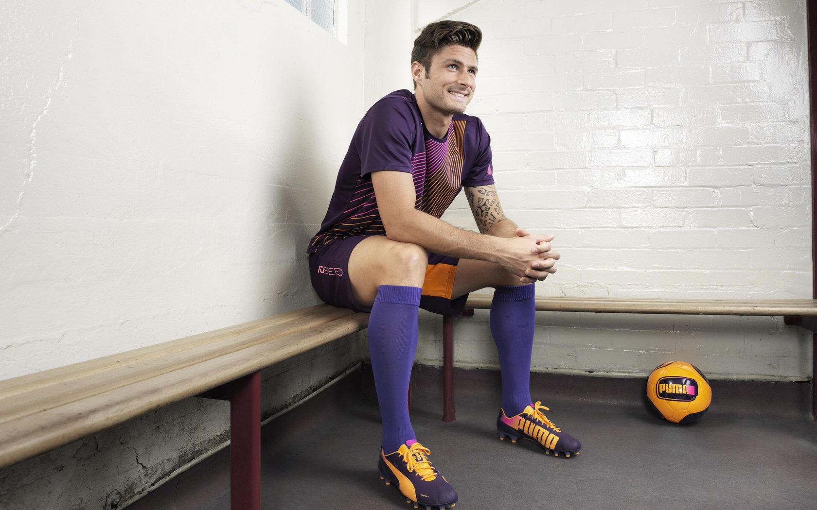 楚阿梅尼关键回合不手软，阿尔及利亚踏平哥斯达黎加